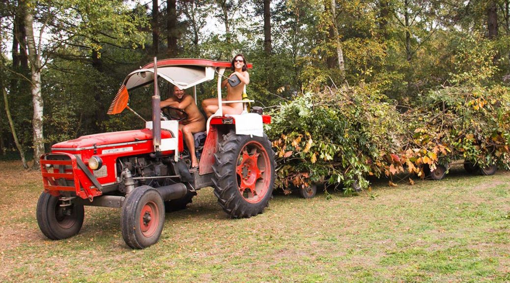 Volunteering at naturist campground Athena